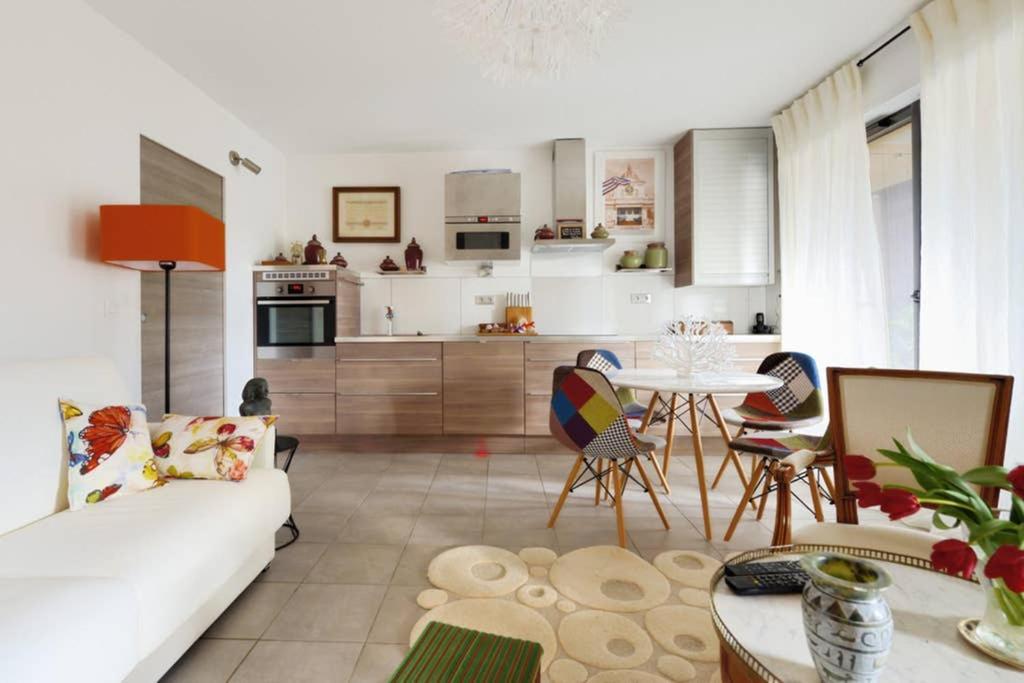 Appartement Le Précieux terrasse et parking privé à Aix-en-Provence Extérieur photo